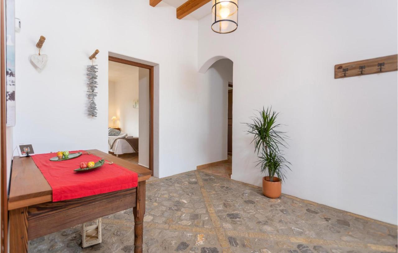 Gorgeous In With Kitchen Holiday home Arta